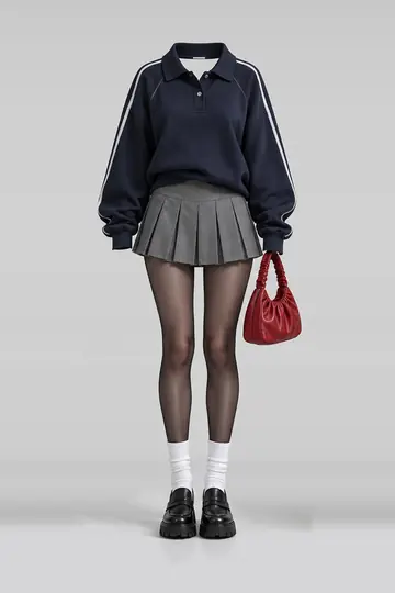 AI 生成服装参考图 SPR-0170:春,藏青、灰、百褶、迷你、半身裙、短裤