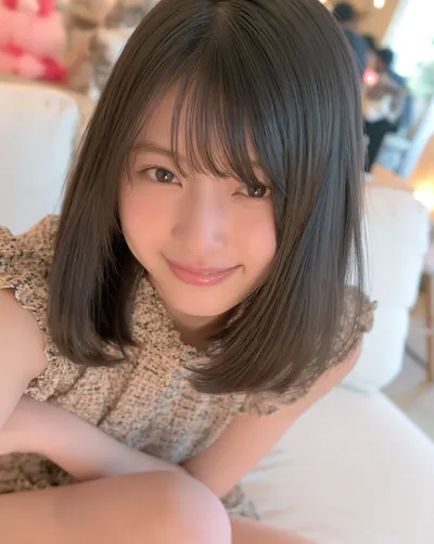 AI 生成人像 f0c40a112e4：造型，短发