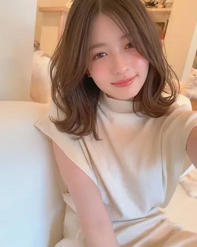 AI 生成人像 f23c42e44ed：造型，短发